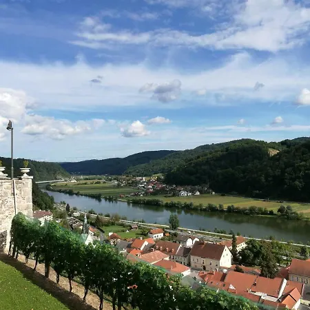 Holiday home Neokrnjena Narava