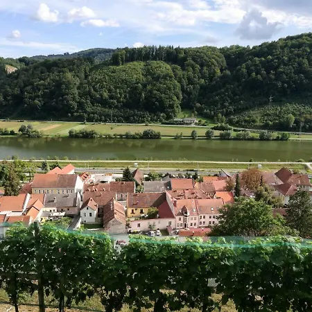 בית נופש Neokrnjena Narava *