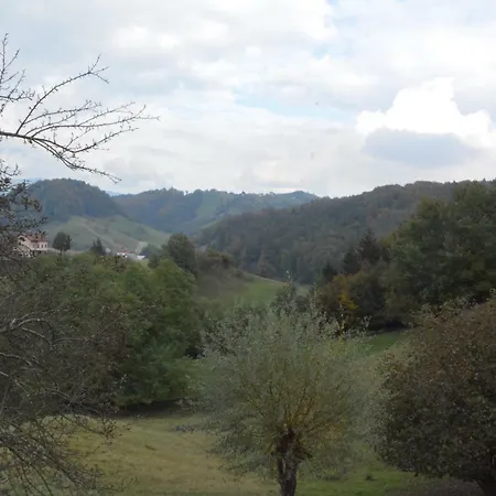 Neokrnjena Narava בית נופש