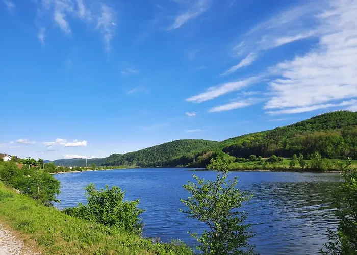 Neokrnjena Narava 度假居 Sevnica