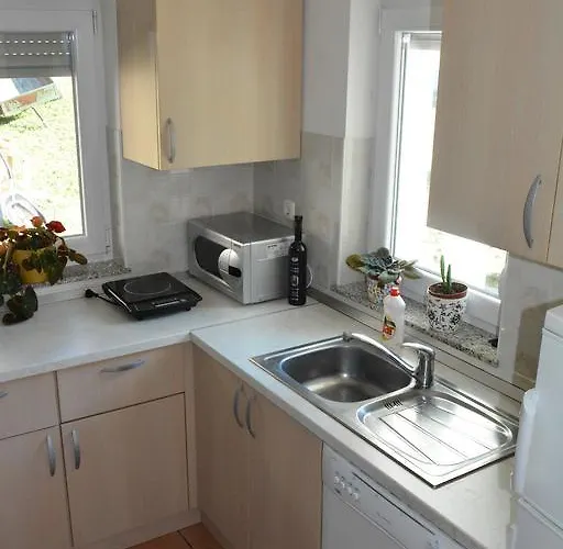 Neokrnjena Narava Ferienhaus *