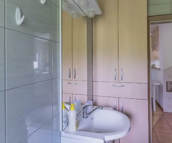 Neokrnjena Narava Ferienhaus *