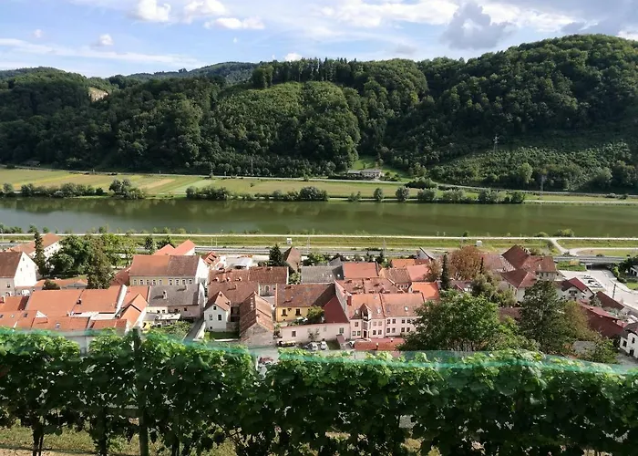 Ferienhaus Neokrnjena Narava *
